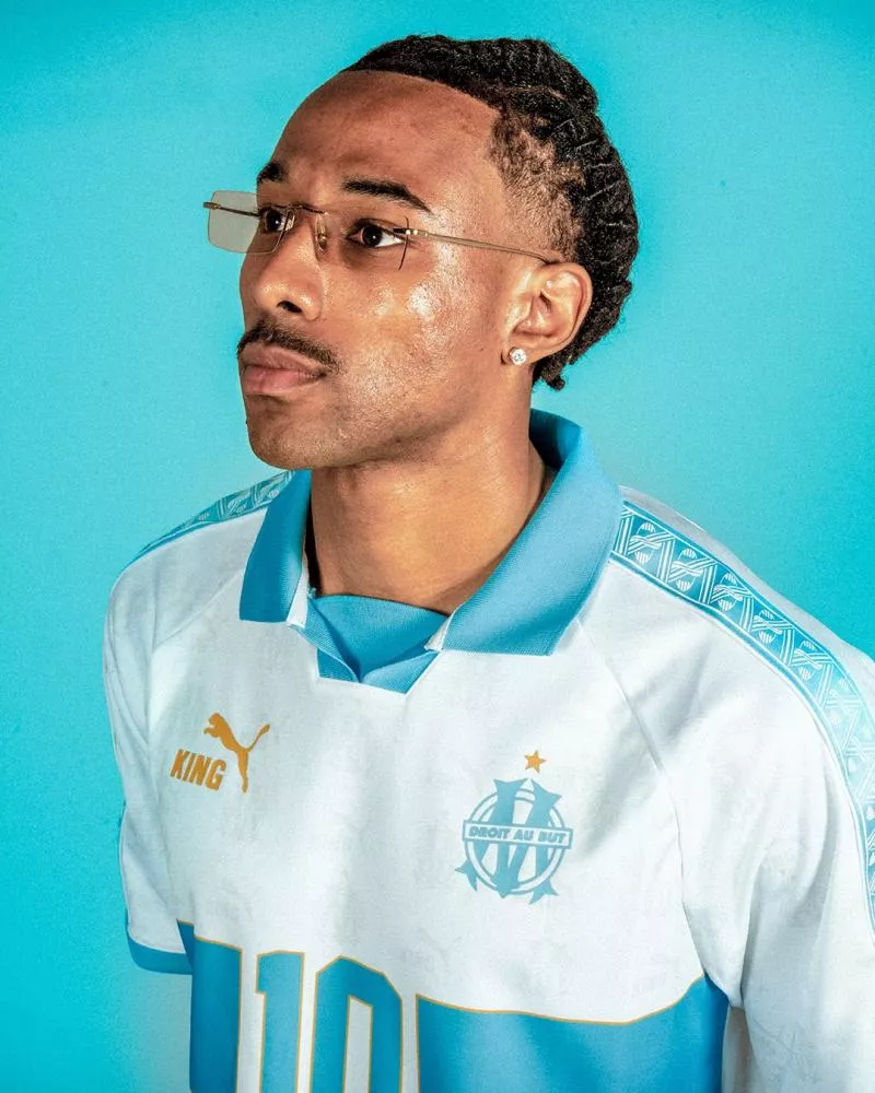 L'Olympique de Marseille dévoile deux superbes maillots vintage avec PUMA King