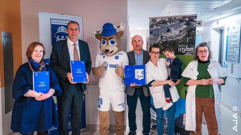 L&rsquo;AJA va offrir un maillot à chaque bébé né à Auxerre