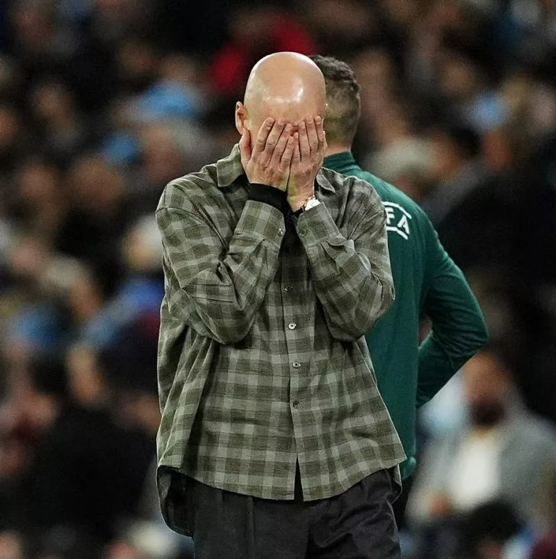 Pourquoi la chemise de Pep Guardiola fait-elle autant parler ?