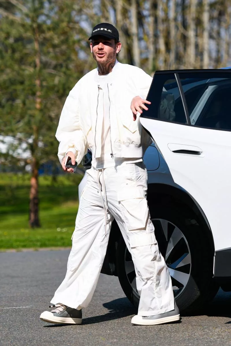 Lucas HERNANDEZ of France during the Arrival of French team at INF Clairefontaine on March 23, 2026 in Clairefontaine, France. (Photo by Ewen Gavet/Icon Sport)   - Photo by Icon Sport