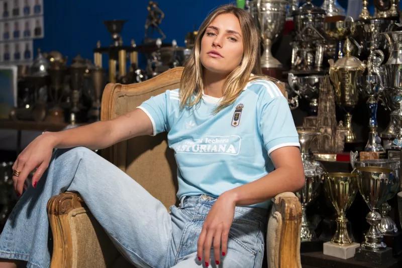 Le Real Oviedo fête son centenaire avec un maillot anniversaire