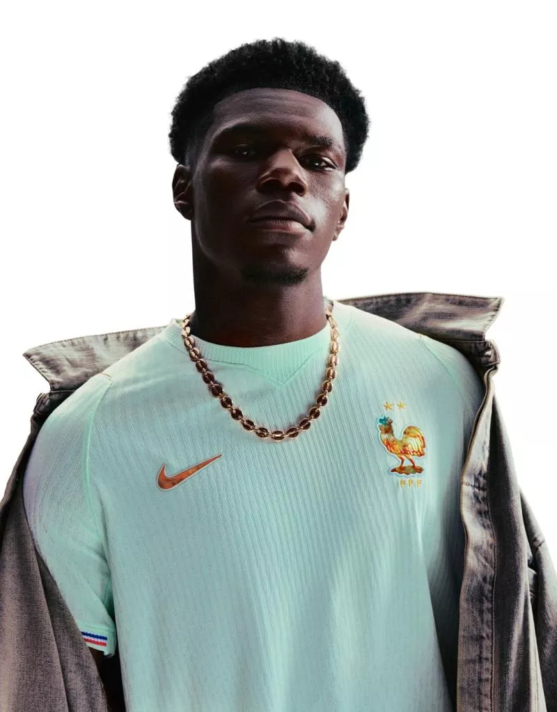 L'Equipe de France dévoile ses nouveaux maillots pour la Coupe du Monde 2026