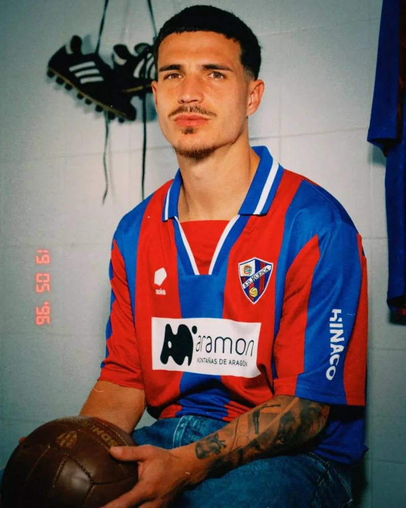 Les clubs de Liga dévoilent leurs maillots vintage pour la journée rétro