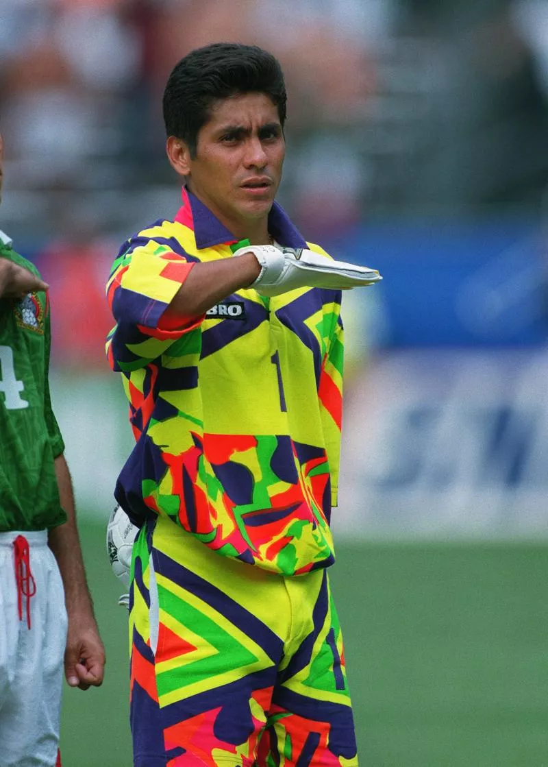 Cómo Jorge Campos se convirtió en un ícono de la moda