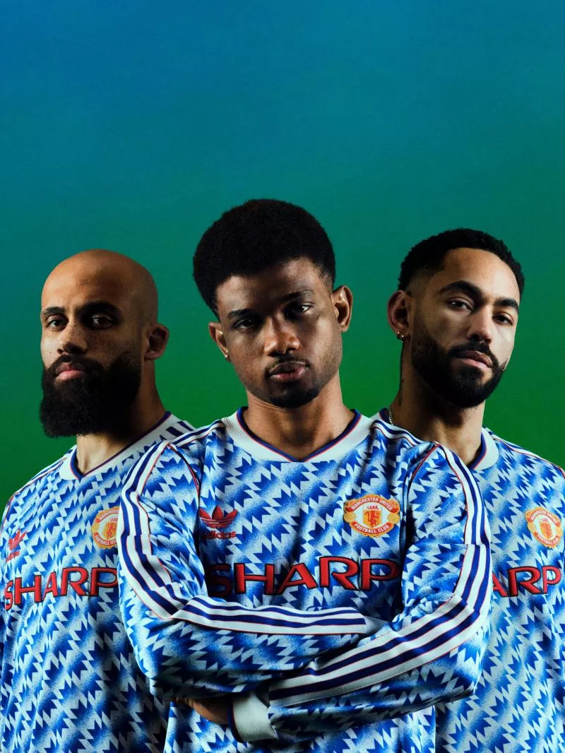 Manchester United dévoile une collection vintage en hommage aux années 90