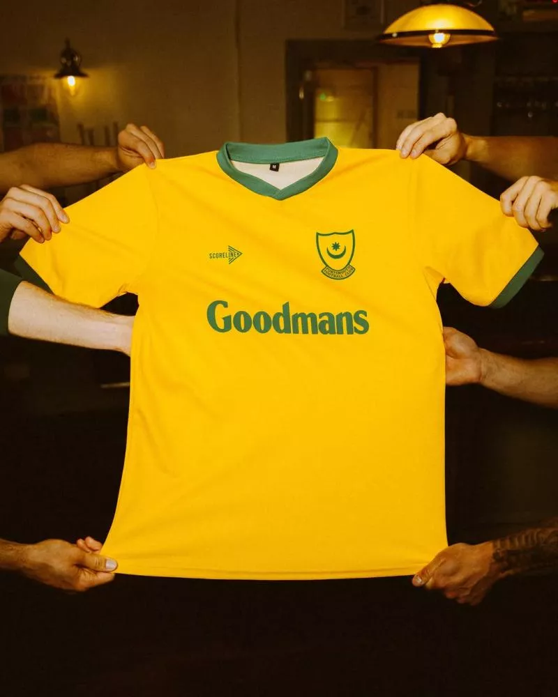 Les nouveaux maillots rétro de Portsmouth sont des pépites