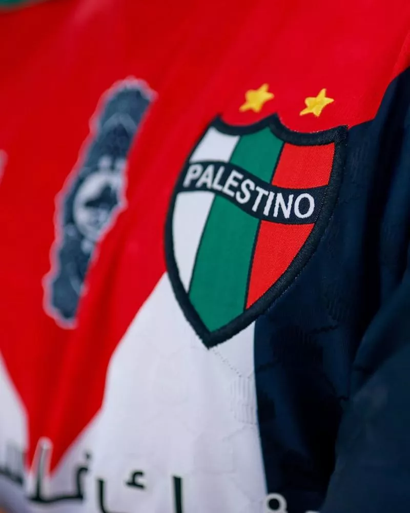 Le nouveau maillot du CD Palestino pour la Journée de la Terre