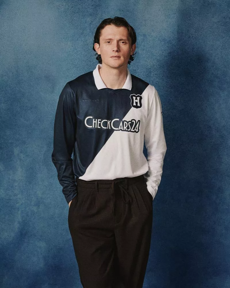 Le Hertha Berlin dégaine une tunique spéciale pour les 120 ans de son premier trophée