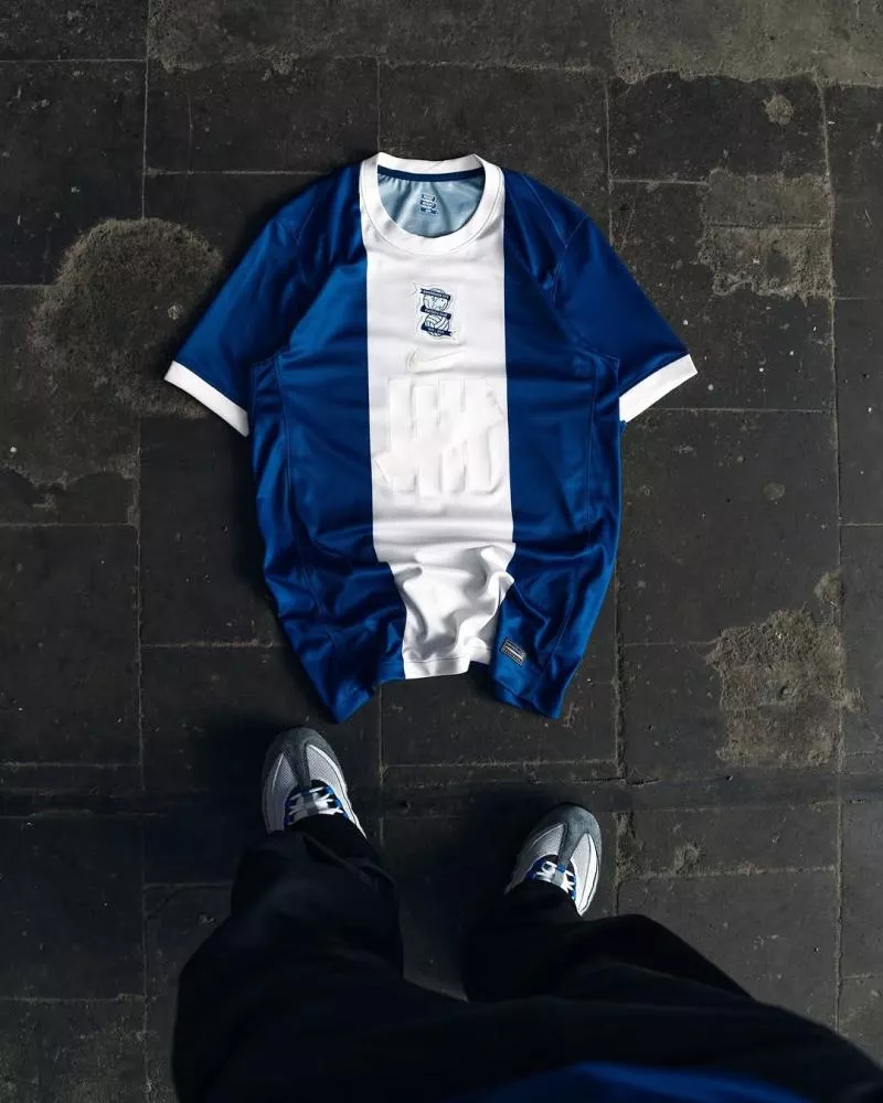 Top 10 : les meilleurs maillots anniversaire de la saison 2025-2026