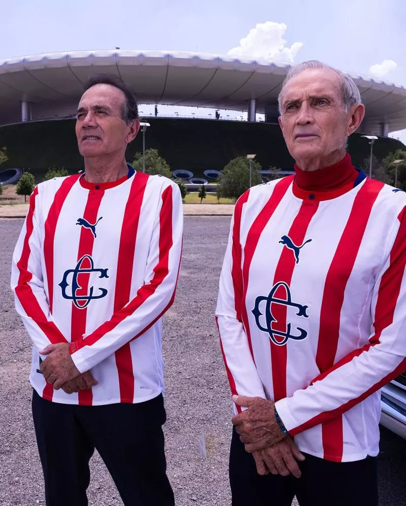 Les Chivas de Guadalajara dévoilent un maillot spécial pour leurs 120 ans