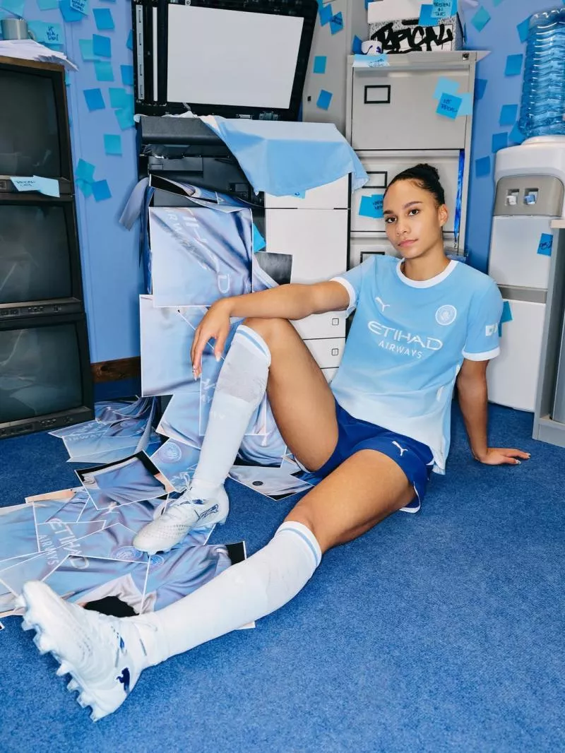 Manchester City dégaine son nouveau maillot domicile pour 2026-2027
