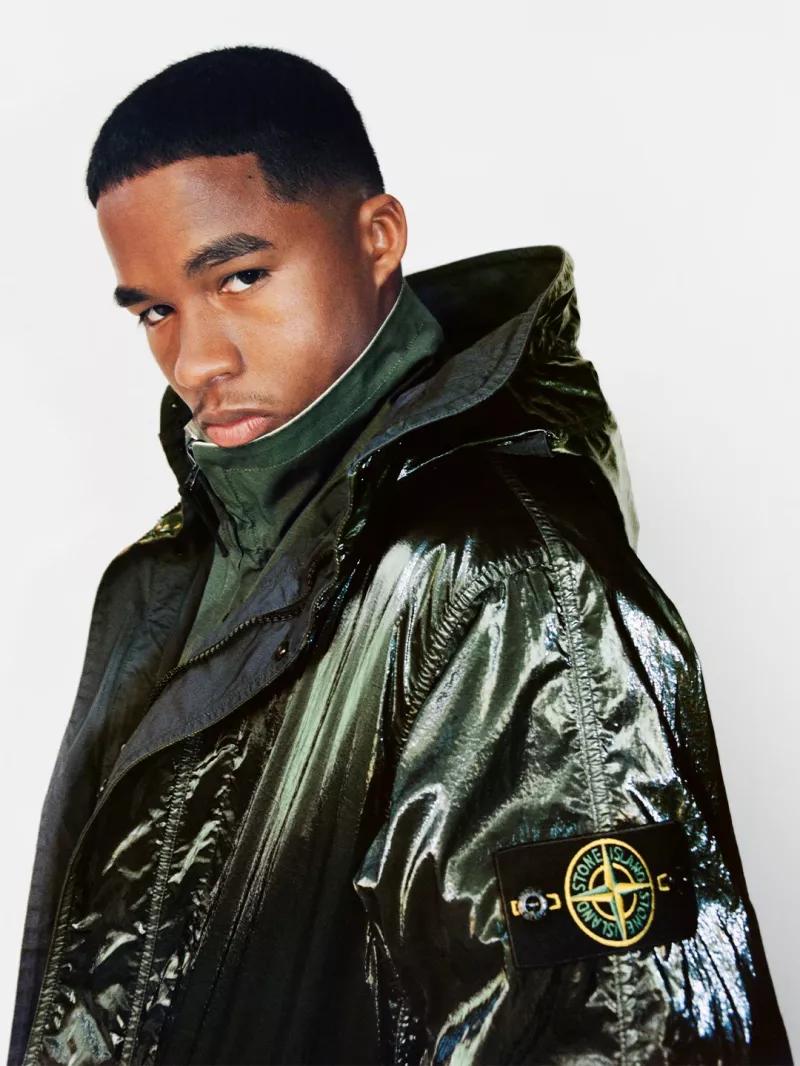 Stone Island et New Balance dévoilent une capsule en hommage à la culture foot