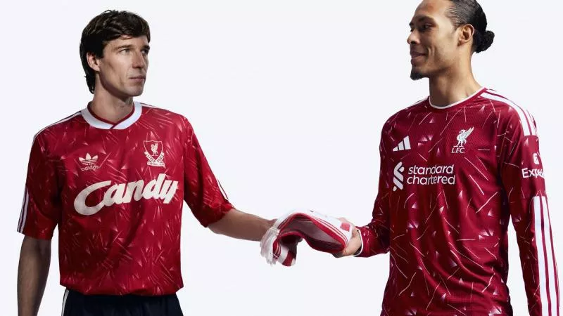Liverpool présente son nouveau maillot domicile pour 2026-2027