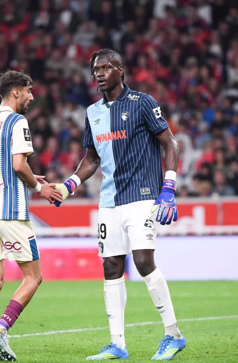 Yanis ZOUAOUI of Le Havre AC and Mory DIAW of Le Havre AC  during the Ligue 1 McDonald's match between Lille and Le Havre at Stade Pierre Mauroy on May 3, 2026 in Lille, France. (Photo by Philippe Lecoeur/FEP/Icon Sport)  - Photo by Icon Sport