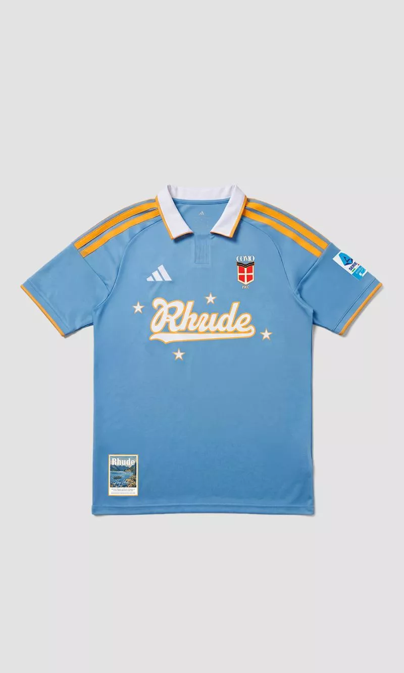 Como 1907 x RHUDE x adidas : un maillot édition limitée pour combattre la leucémie infantile