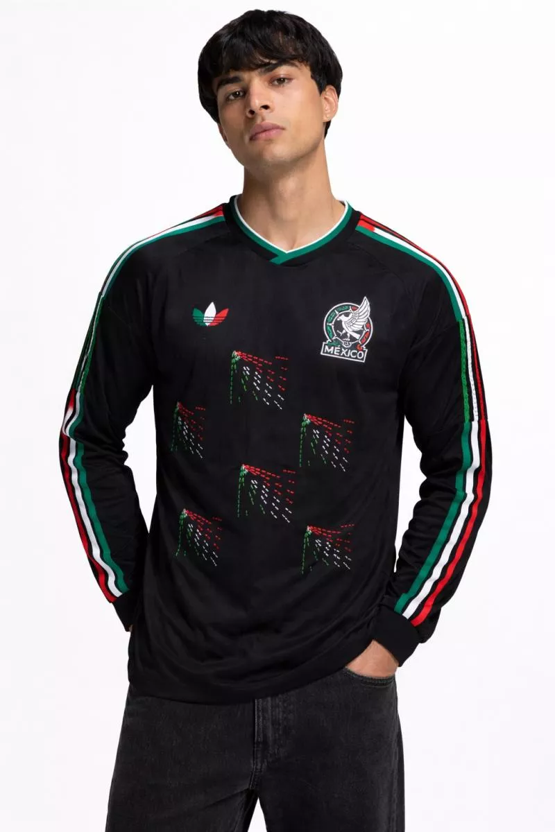Le maillot de l'équipe nationale mexicaine brodé à la main : quand le football rencontre l'artisanat