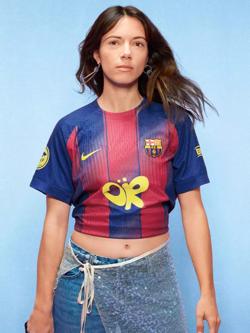 Le FC Barcelone et Olivia Rodrigo présentent un maillot spécial pour le Clásico