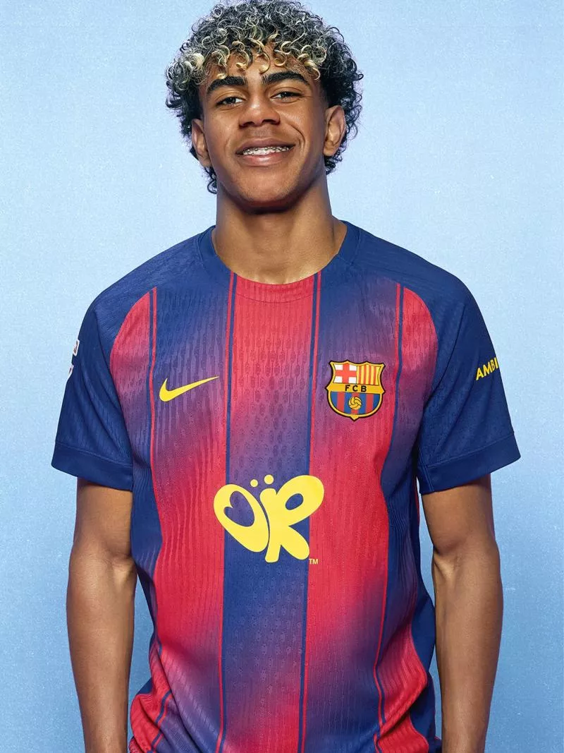 Le FC Barcelone et Olivia Rodrigo présentent un maillot spécial pour le Clásico