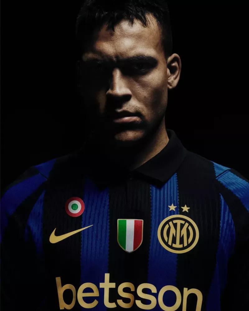 L'Inter Milan dévoile son nouveau maillot domicile 2026-2027