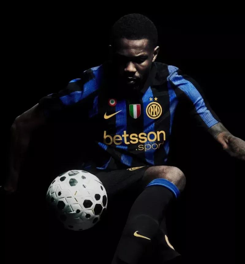 L'Inter Milan dévoile son nouveau maillot domicile 2026-2027