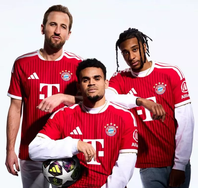 Le Bayern Munich présente son nouveau maillot domicile pour la saison 2026-2027