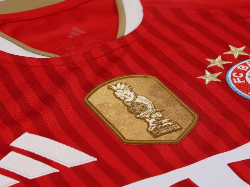 Le Bayern Munich présente son nouveau maillot domicile pour la saison 2026-2027