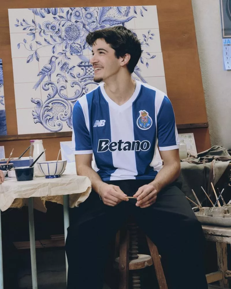 Le FC Porto dévoile son nouveau maillot domicile d’une manière originale