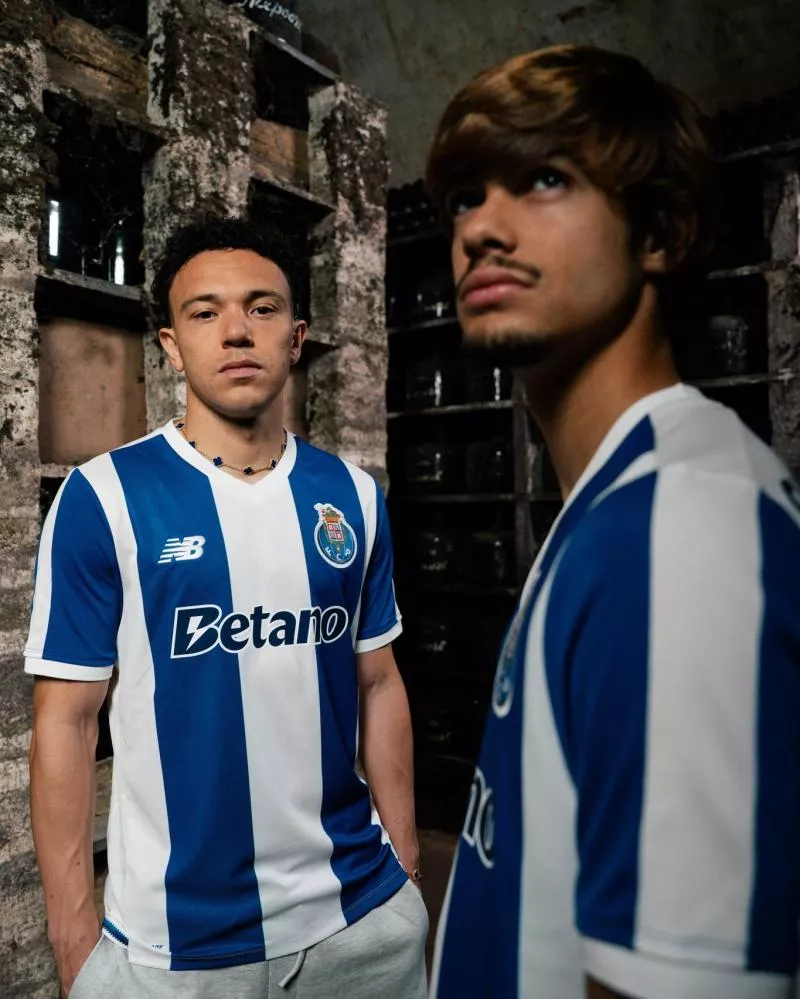 Le FC Porto dévoile son nouveau maillot domicile d’une manière originale
