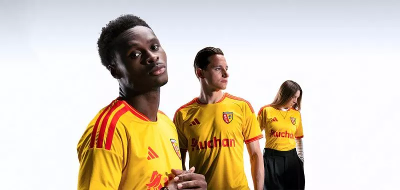 Le RC Lens retrouve adidas sur son nouveau maillot domicile