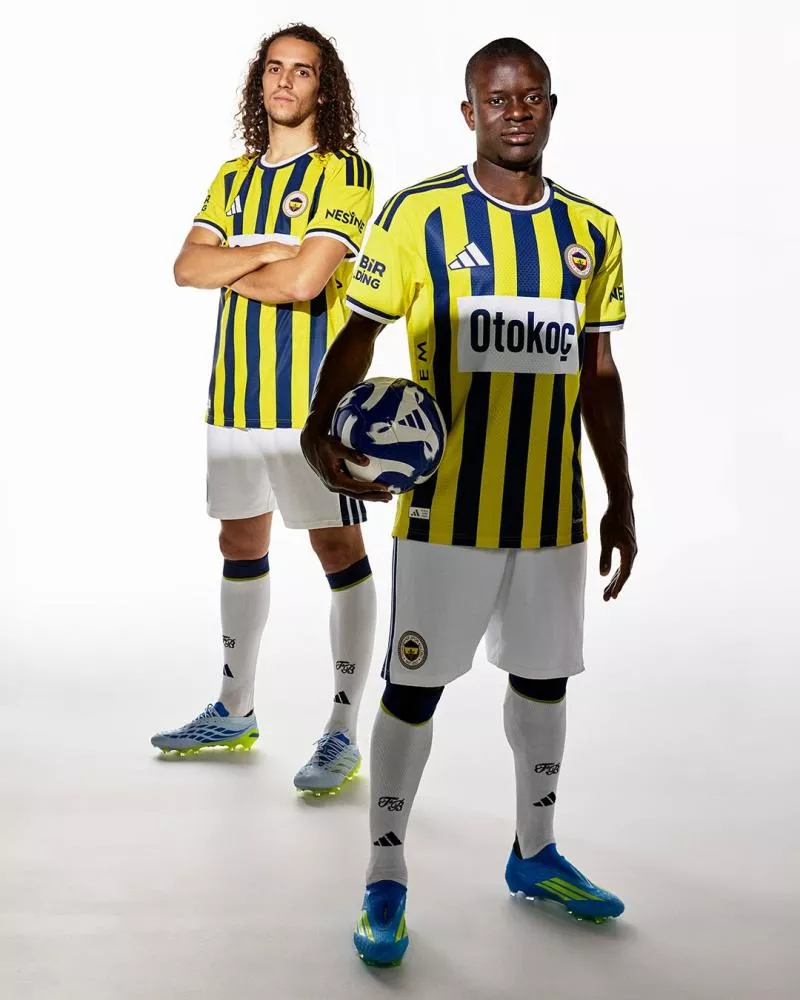 Le Fenerbahçe dégaine trois nouveaux maillots pour ses 120 ans