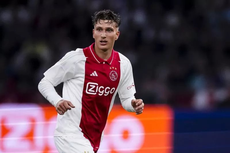Pourquoi les maillots sont plus beaux avec des cols polo