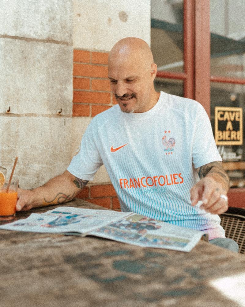 Les Francofolies sortent un maillot sublime avec la FFF