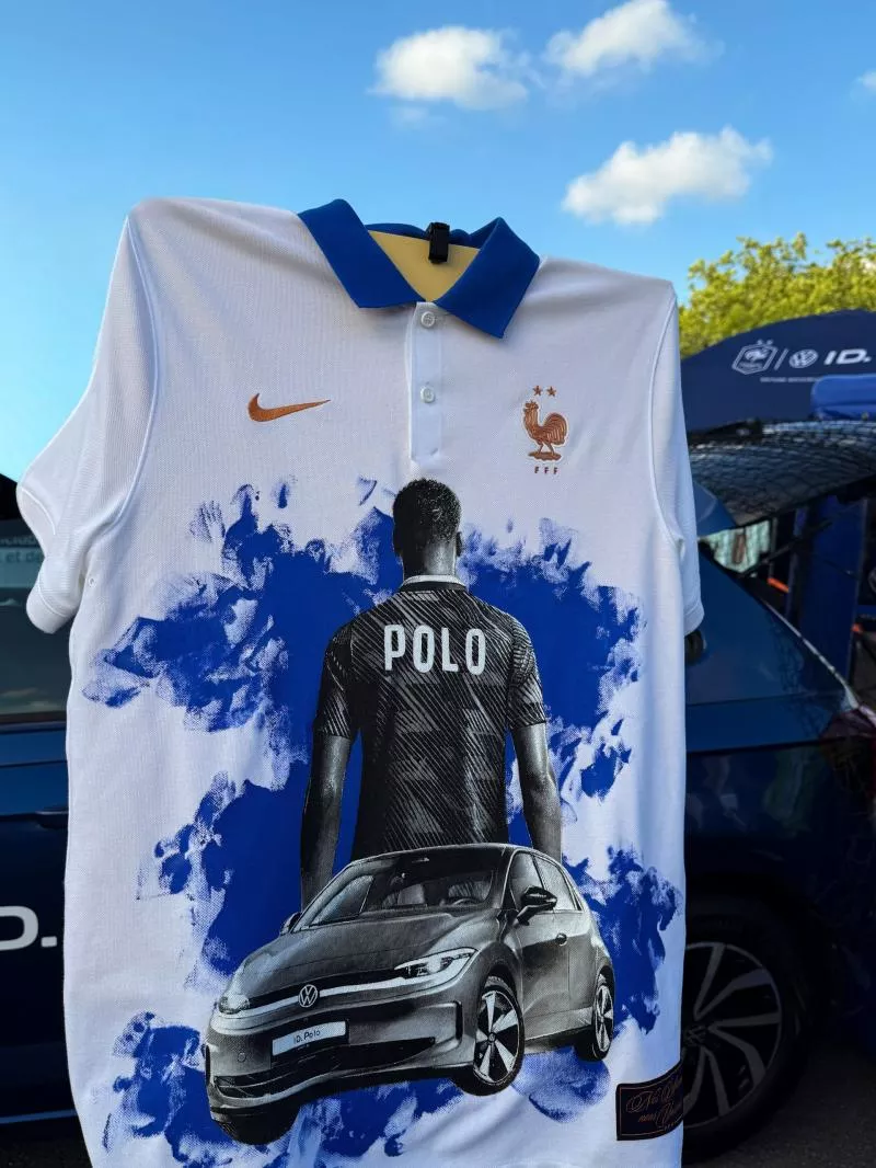 <strong>Le maillot des Bleus imaginé par Mats Drawing pour Volkswagen</strong>