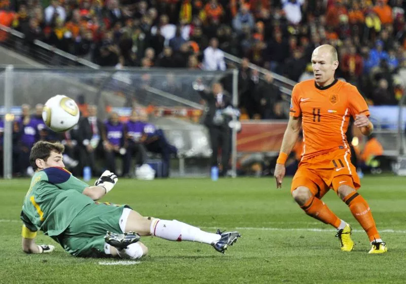 Iker Casillas / Arjen Robben - 11.07.2010 - Espagne / Pays Bas - Finale Coupe du Monde 2010 - Soccer City - Johannesbourg Photo : Photoshot / Icon Sport - Photo by Icon Sport
