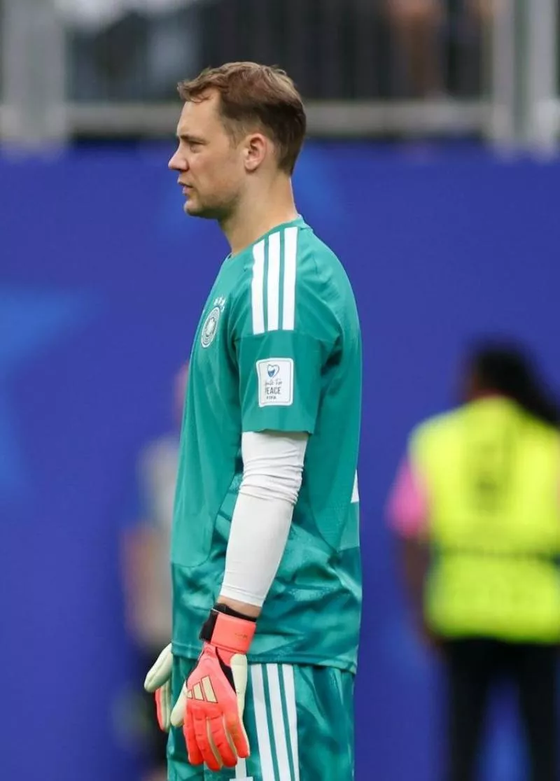 Pourquoi Manuel Neuer a-t-il découpé son maillot face à Curaçao ?