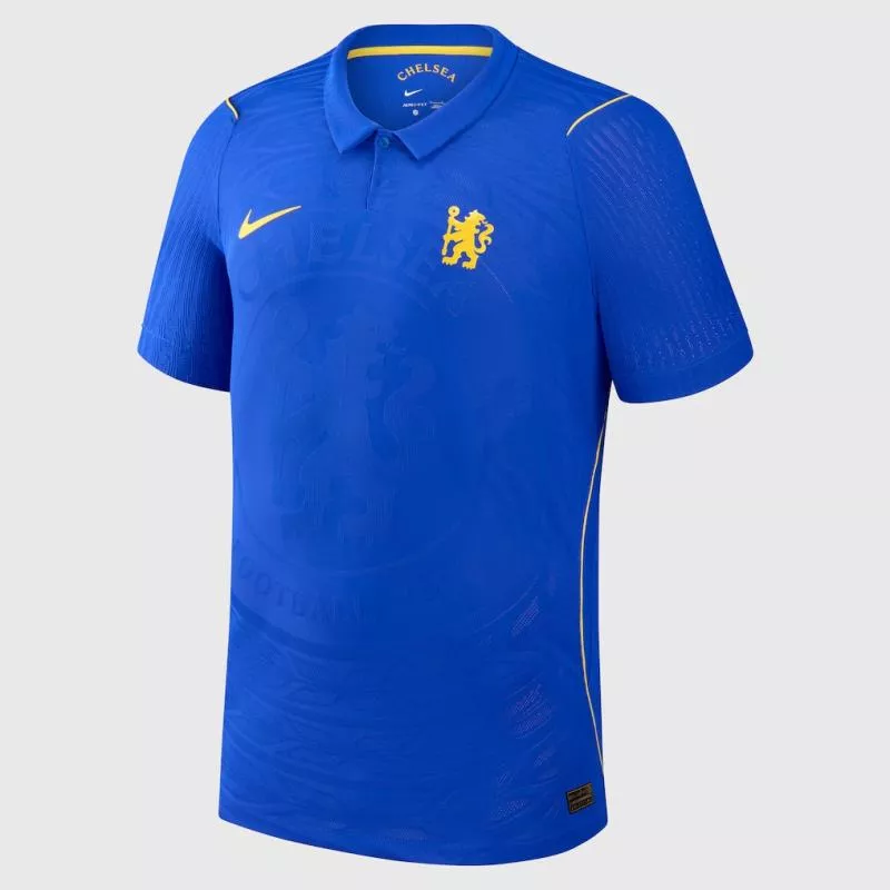Chelsea dégaine son nouveau maillot domicile pour la saison prochaine