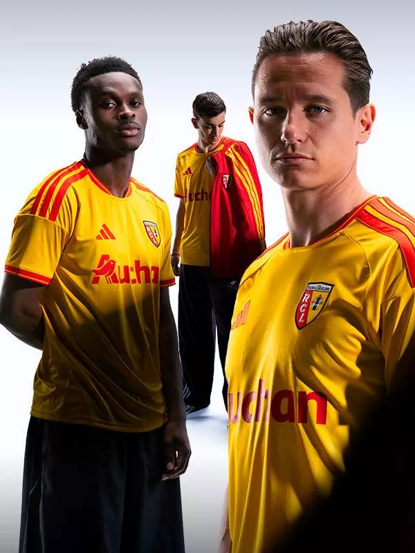 Le RC Lens retrouve adidas sur son nouveau maillot domicile