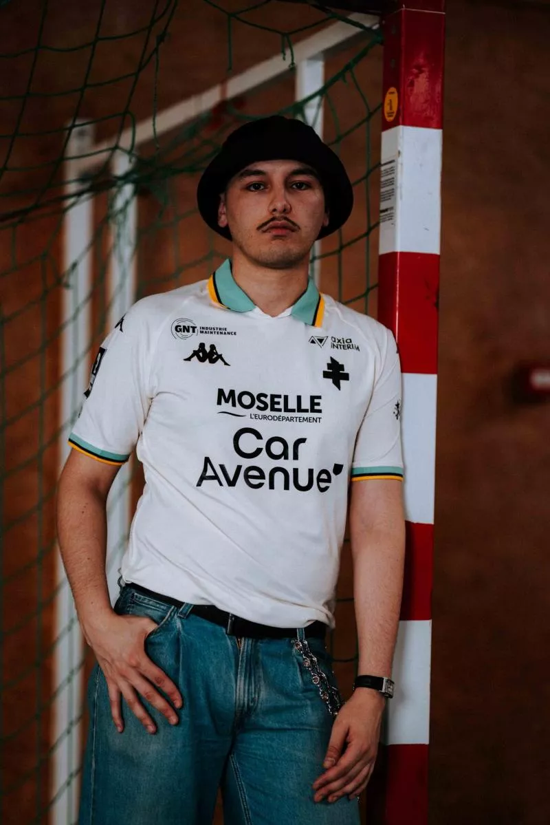 Metz rend hommage à son ancien écusson avec son nouveau maillot extérieur