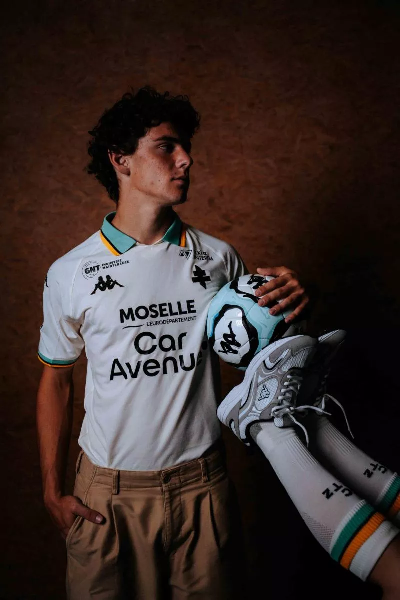 Metz rend hommage à son ancien écusson avec son nouveau maillot extérieur