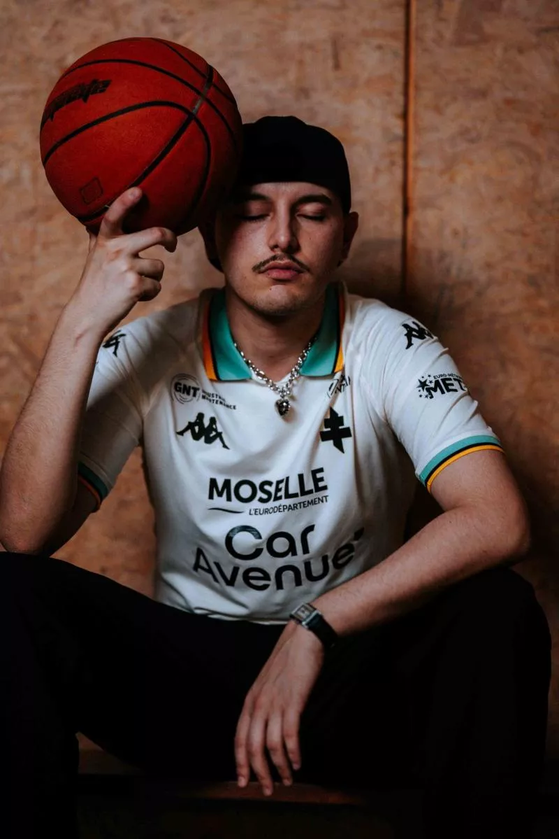 Metz rend hommage à son ancien écusson avec son nouveau maillot extérieur