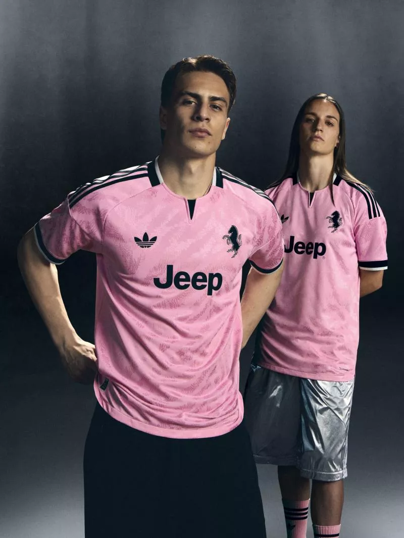 Le rose fait son retour sur le nouveau maillot extérieur de la Juventus