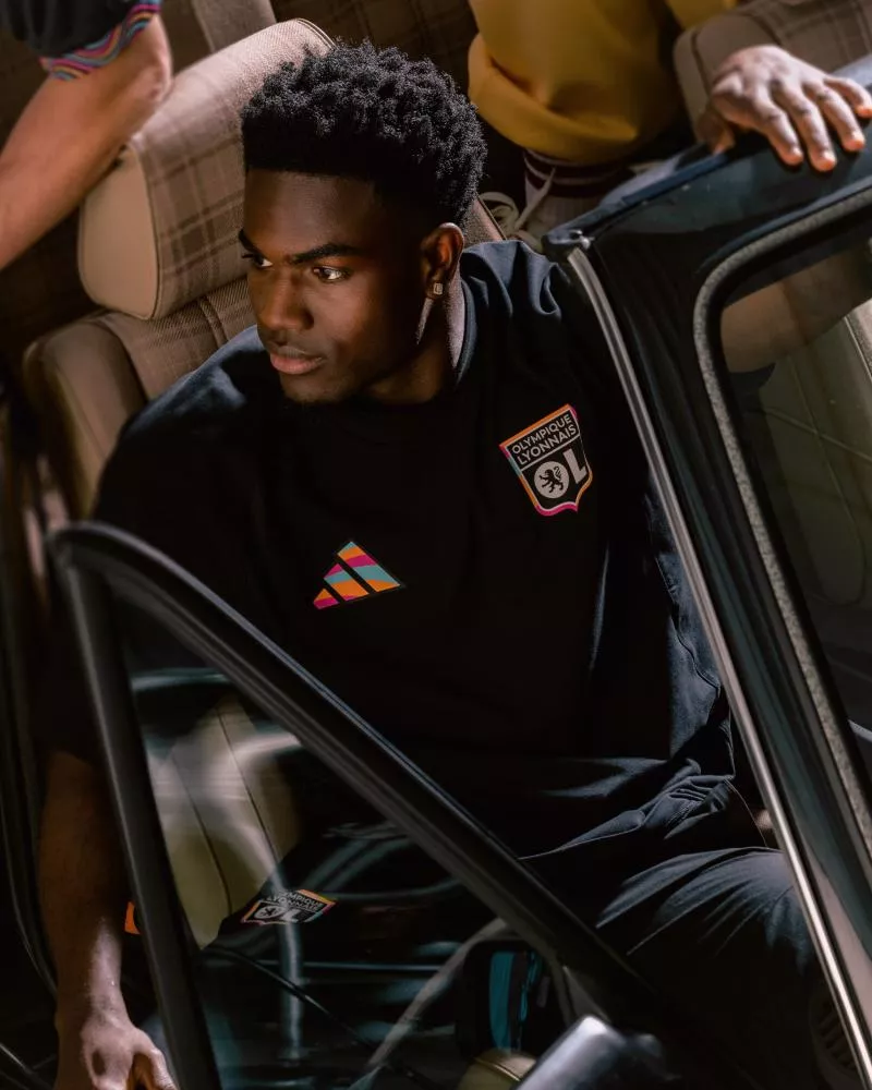 L'OL et OL Lyonnes dévoilent un maillot Third aux couleurs de la funk lyonnaise