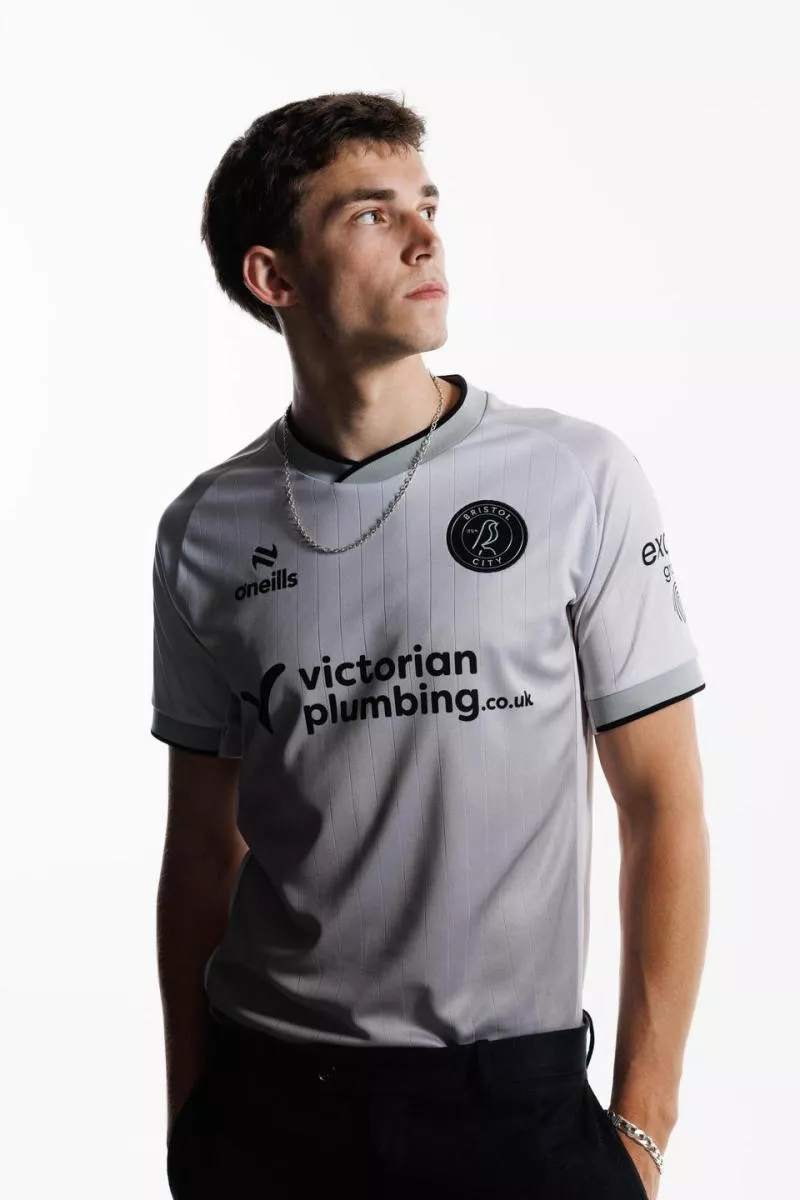 Maillots 2026-2027 : les premières sorties du mois de juillet