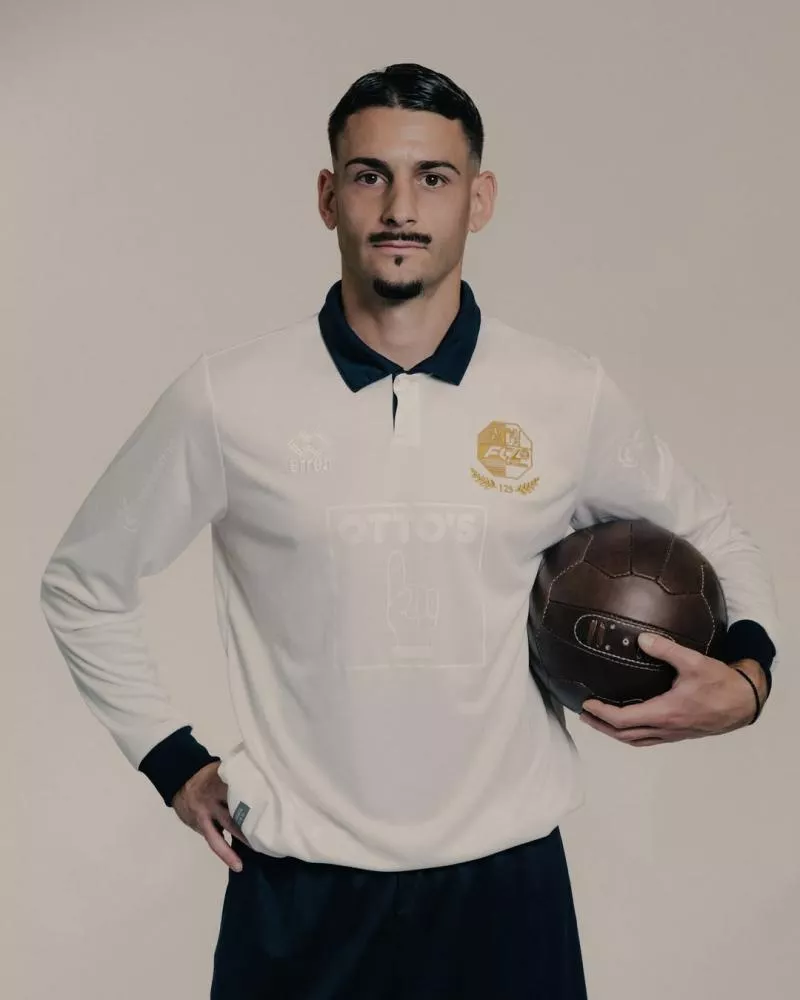 Maillots 2026-2027 : les sorties de la semaine (du 10 au 14 août)