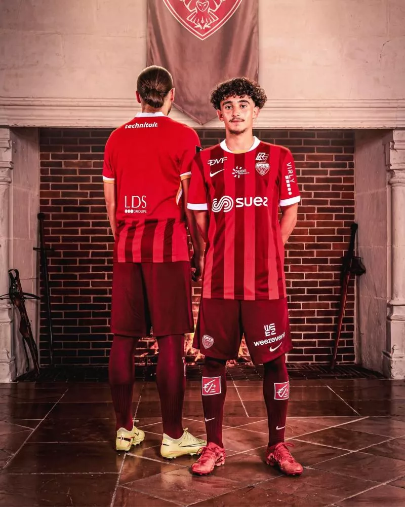 Maillots 2026-2027 : les sorties de la semaine (du 3 au 8 août)