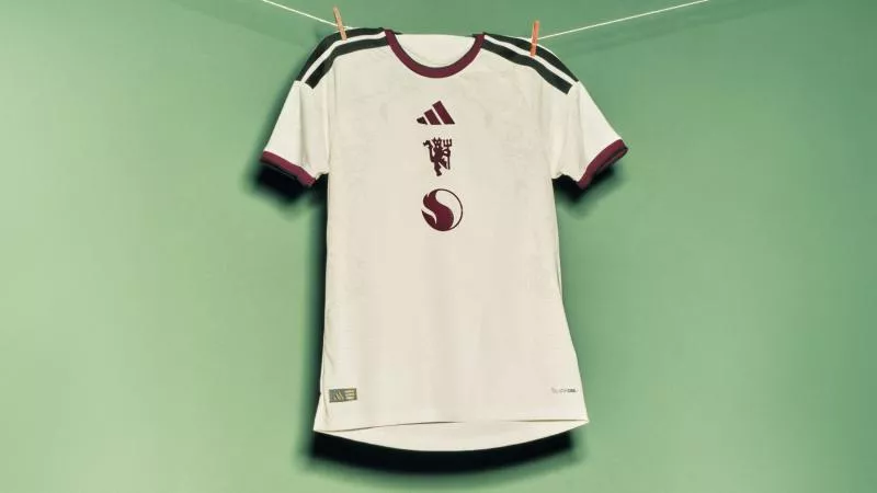 Manchester United dévoile son maillot third 2026-2027 inspiré par la culture de la ville