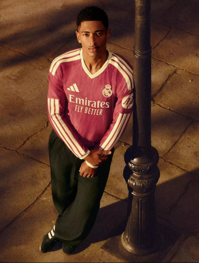 Le Real Madrid vire au rose avec son nouveau maillot third 2026-2027
