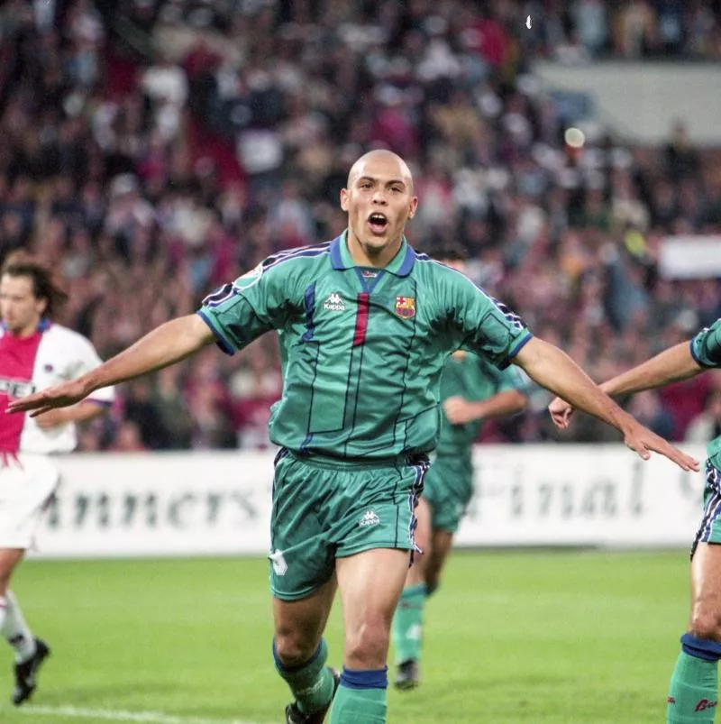 Ronaldo of Barcelona celebrates his goal during the UEFA Cup Winners' Cup Final match between Barcelona and Paris Saint Germain, at De Kuip, Rotterdam, Netherlands on 14th May 1997 ( Photo by Alain Gadoffre / Onze / Icon Sport ) - Photo by Icon Sport