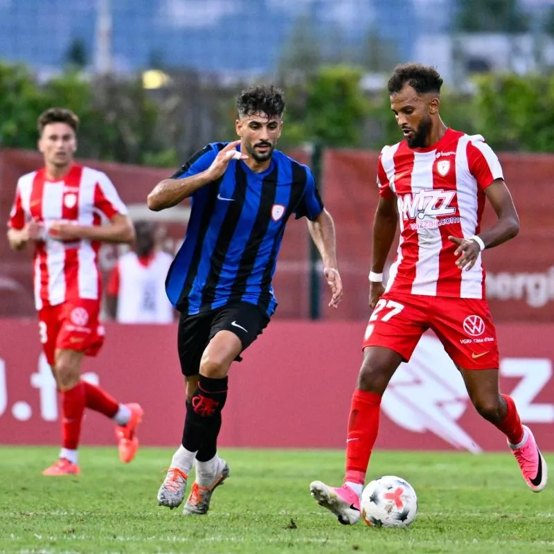 Jonathan RIVAS of Fleury and Brice OGGAD of Cannes during the Ligue 3 Betclic match between Cannes and Fleury on August 14, 2026 at Stade Pierre de Coubertin in Cannes, France. (Photo by Frederic Dides/Icon Sport) - Photo by Icon Sport