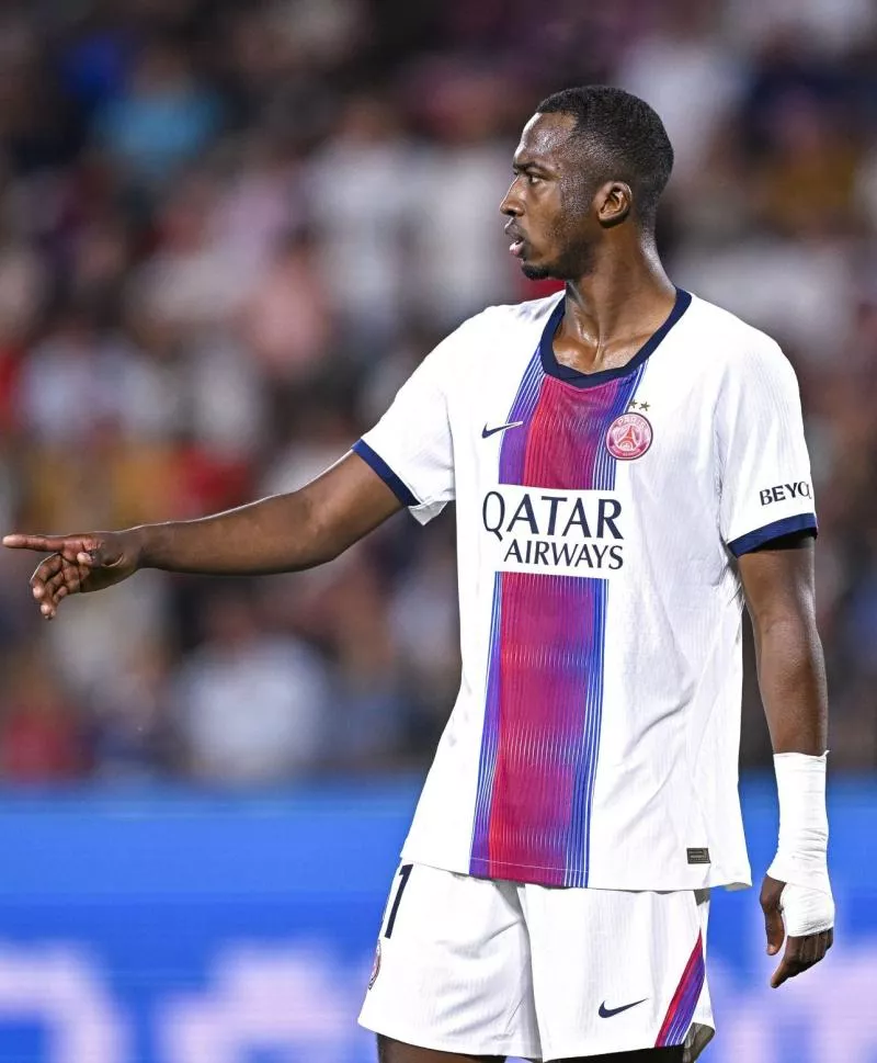 Le PSG portera deux étoiles sur ses maillots en Ligue 1 cette saison